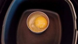 Como fritar ovo na airfryer