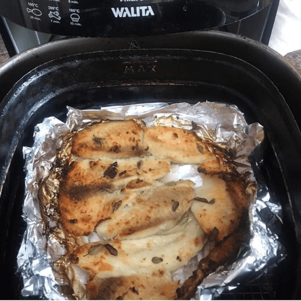 papel aluminio com peixe na airfryer